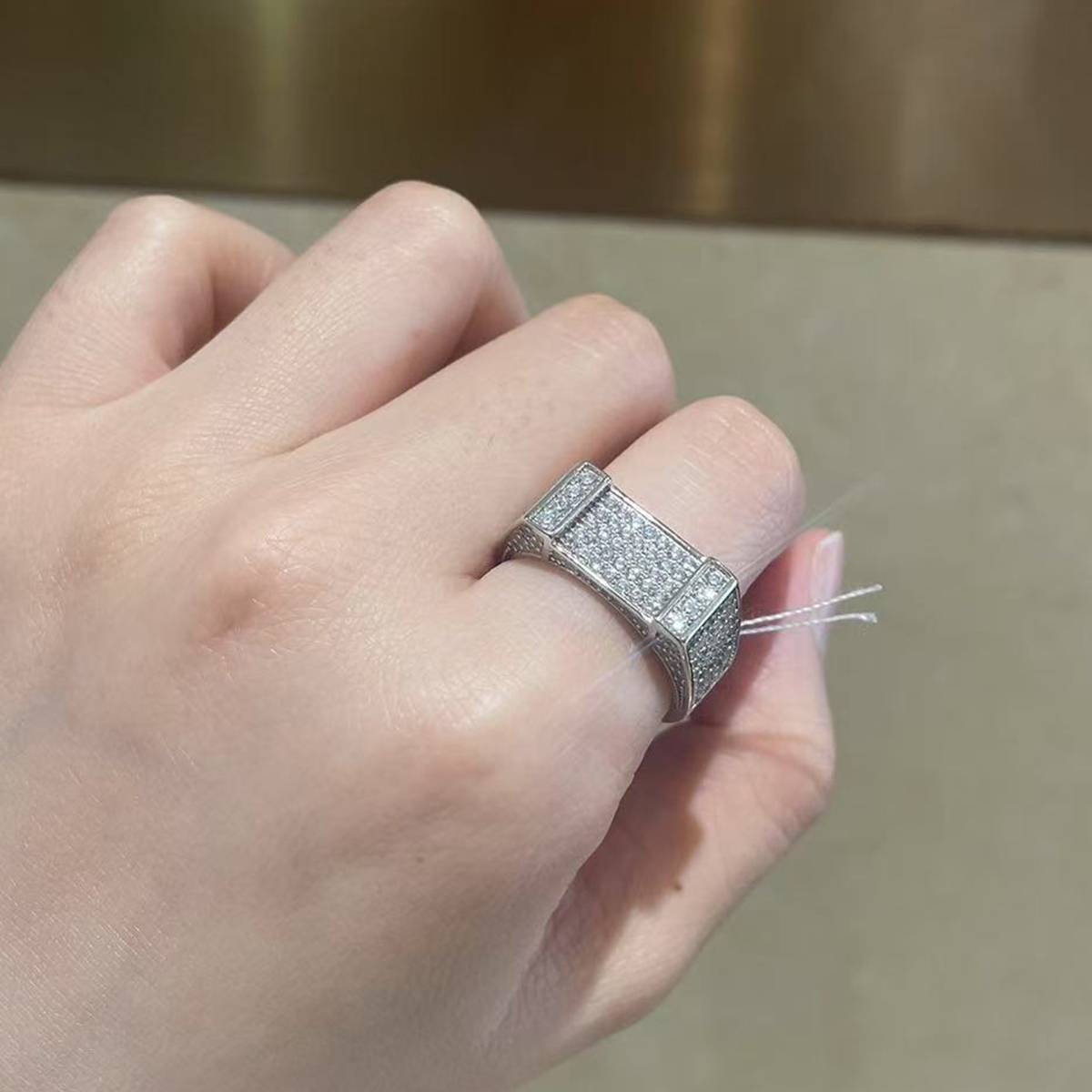 Full Diamond Light Luxury S925 Silver Plated Platinum Men's Ring Customized Selection, Accessory Stone Moissanite Diamond 1.7ct